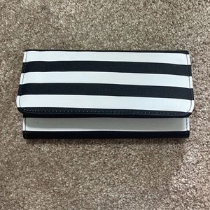 Kut from the Kloth wallet